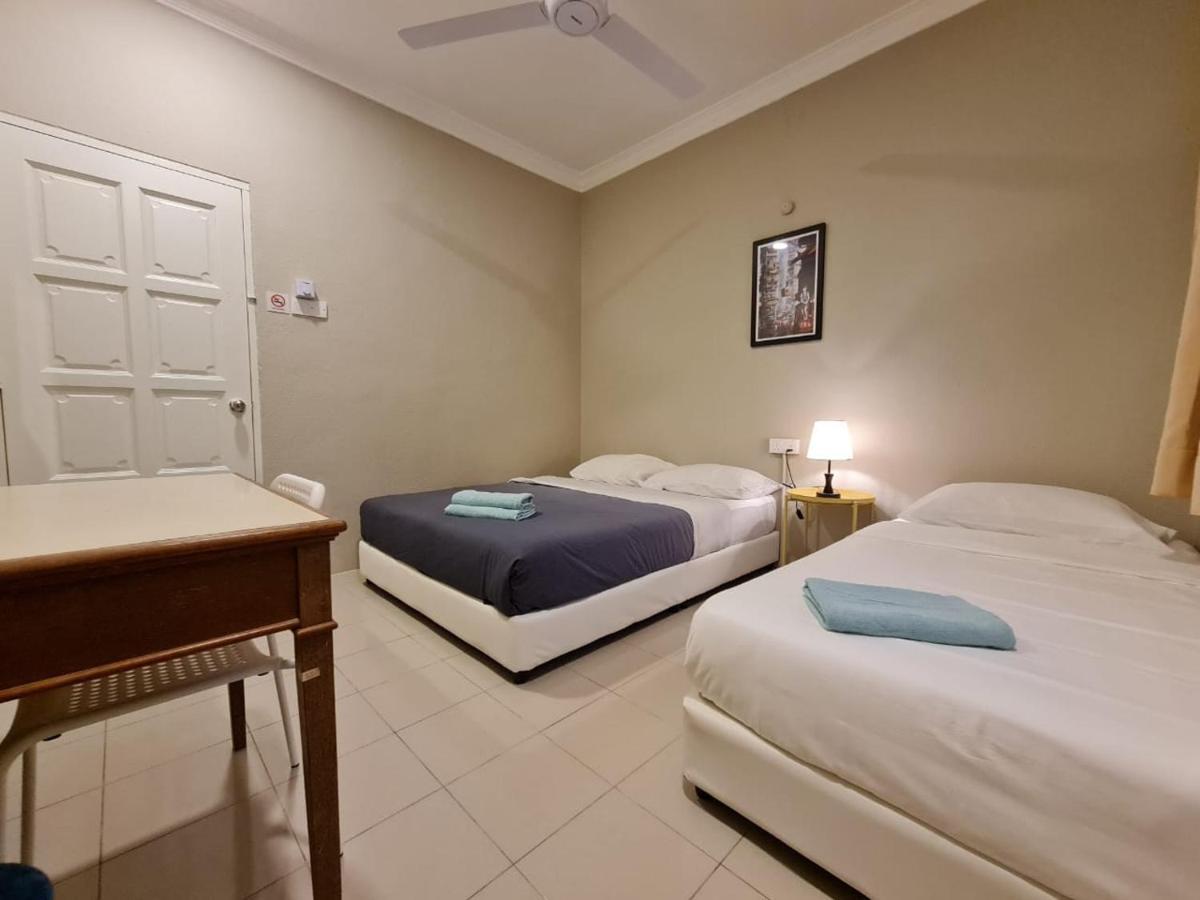 MG Casa Inn George Town Exterior foto